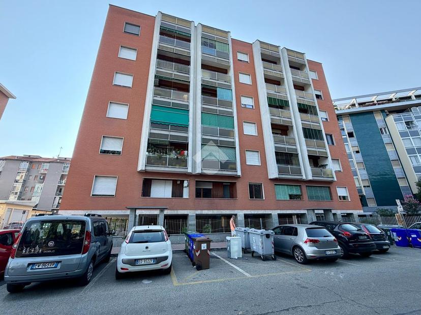 Trilocale in Via Papa Giovanni XXIII 31, Moncalieri