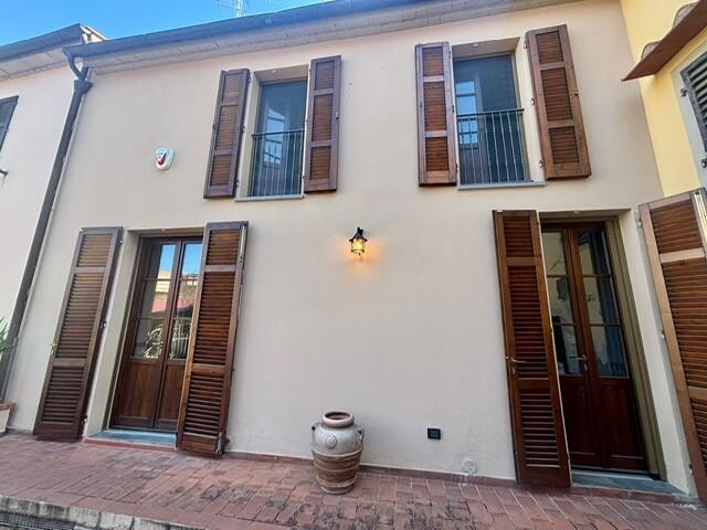 Villa a schiera, Vinci — foto 3 di 5