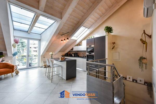 Trilocale in Via Alba 12, San Mauro Torinese — foto 2 di 5