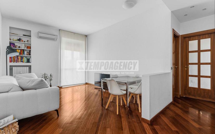 Trilocale in Via Santa Rita da Cascia 13/a, Milano