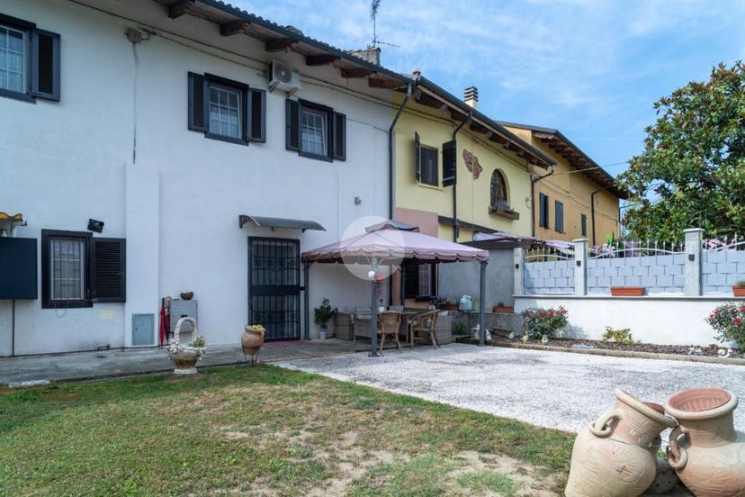 Casa indipendente in Via Statale 80, Chivasso — foto 3 di 5