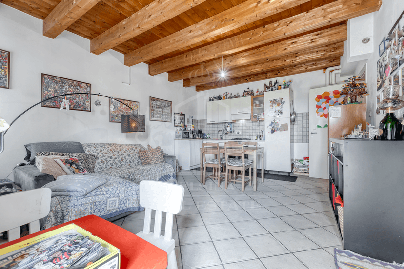Bilocale in Via Piratino, Bologna