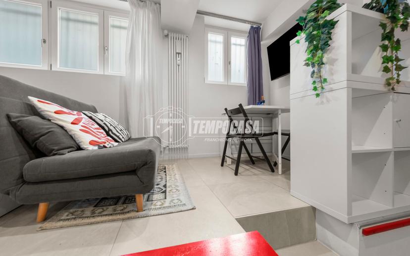 Loft in Via Val Strona 6, Milano