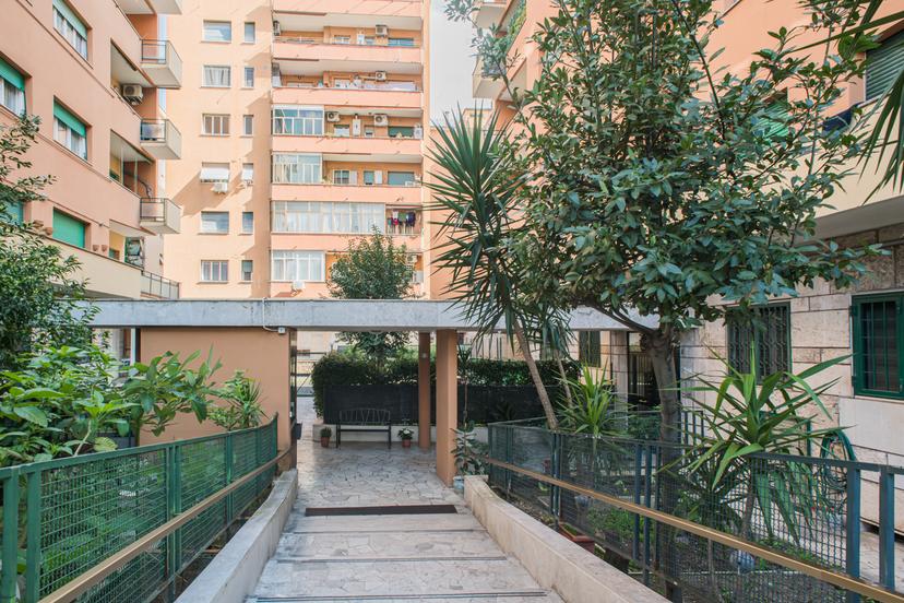 Trilocale in Via Valle Scrivia, Roma
