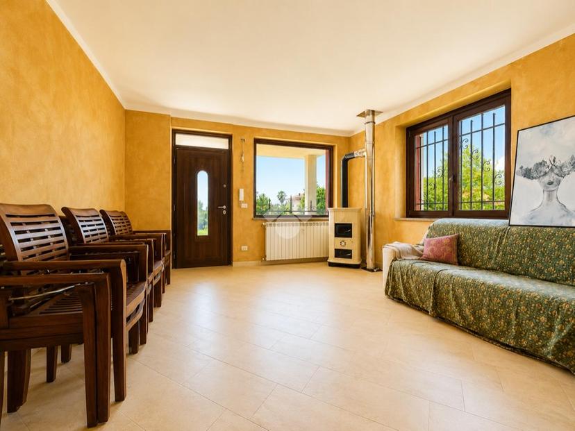 Villa in Via dei Caduti 17, Givoletto — foto 2 di 5