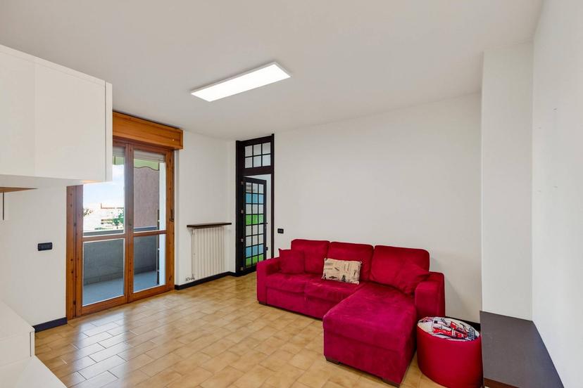 Trilocale in Via S. Pellico, Trezzo sull'Adda
