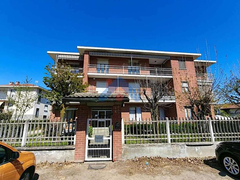 Trilocale in Via Carmagnola 6, Poirino
