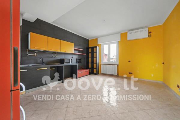 Trilocale in Via Tripoli 19, Pioltello