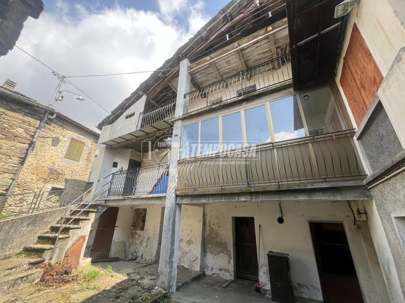 Casa indipendente in Via Capelli 12, Frassinetto — foto 3 di 5