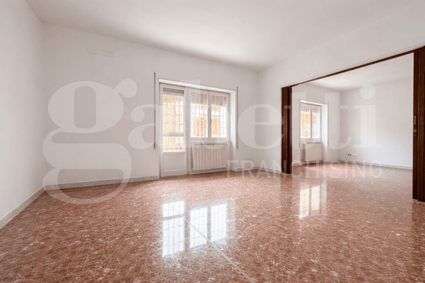 Quadrilocale in Via Giovanni Farina 5, Pomezia