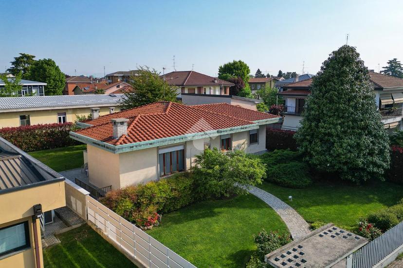 Villa in Via Grancia 5, Lainate