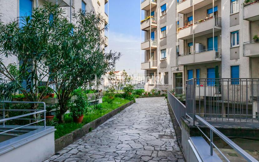 Monolocale in Viale delle Rimembranze di Greco 10, Milano