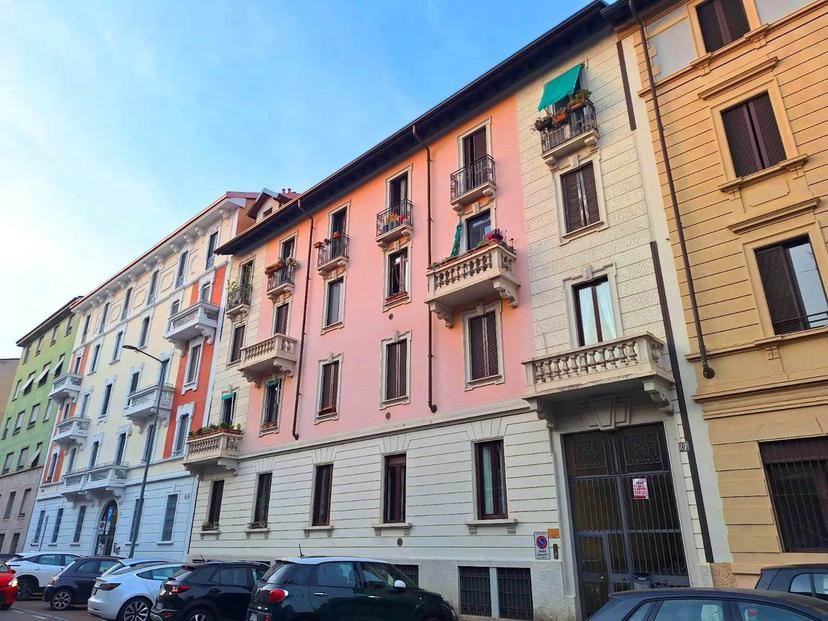Bilocale in Eugenio Villoresi  27, Milano
