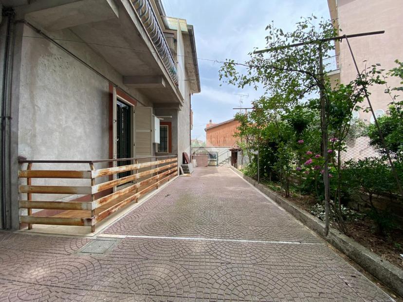 Trilocale in Via Trieste 12, San Cesareo