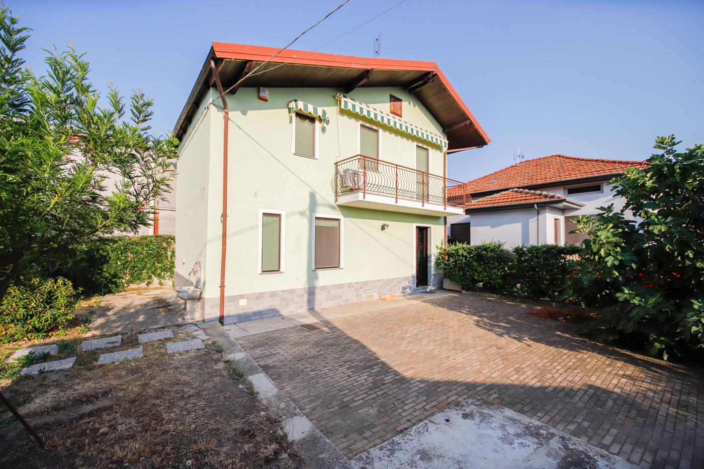 Casa indipendente in Via Giuseppe di Vittorio, Rivarolo Canavese