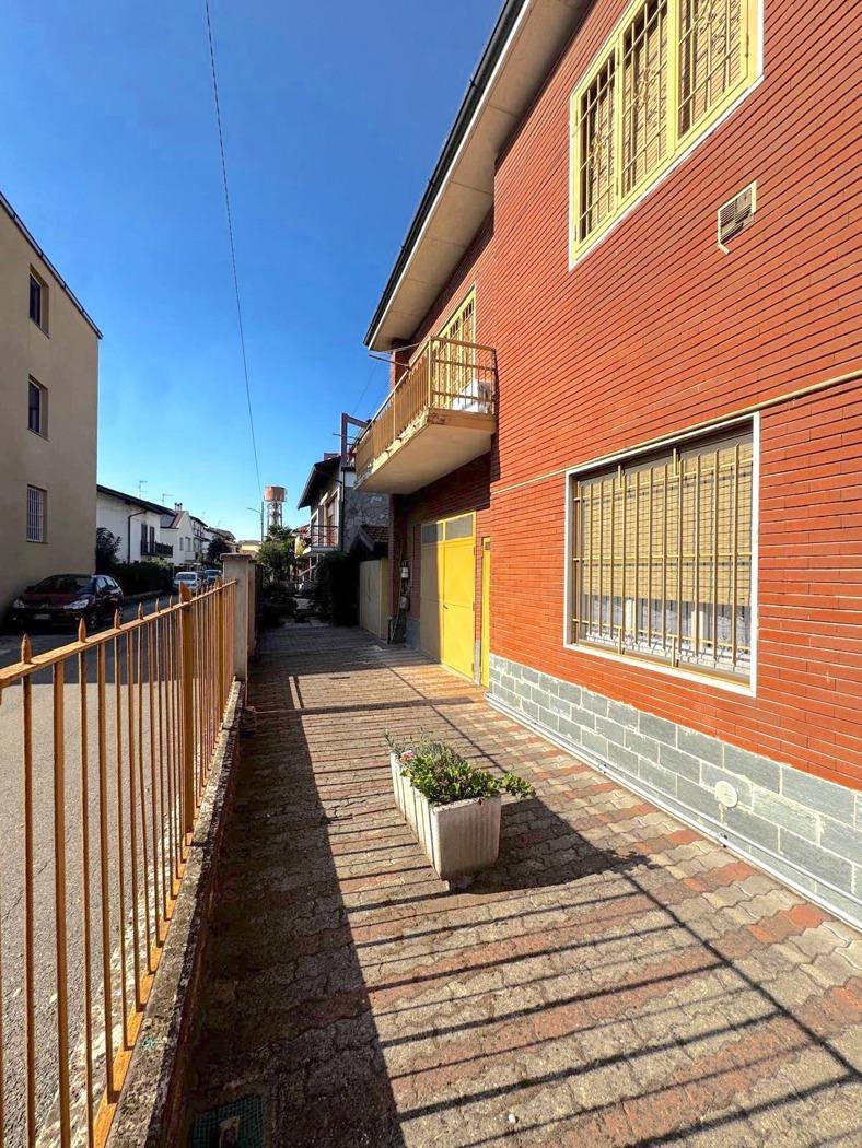 Terratetto unifamiliare in Via Santa Maria 14, Binasco — foto 2 di 5