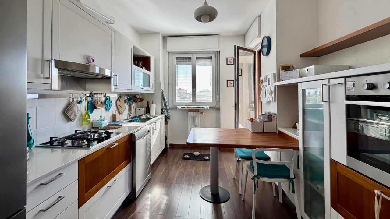 Trilocale in Sandro Pertini 6, Locate di Triulzi