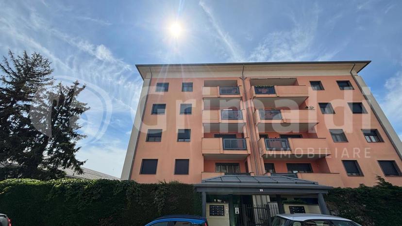 Trilocale in Via Pascoli 6, Abbiategrasso