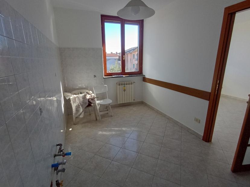 Trilocale in Via Grossi 1, Busto Garolfo — foto 4 di 5