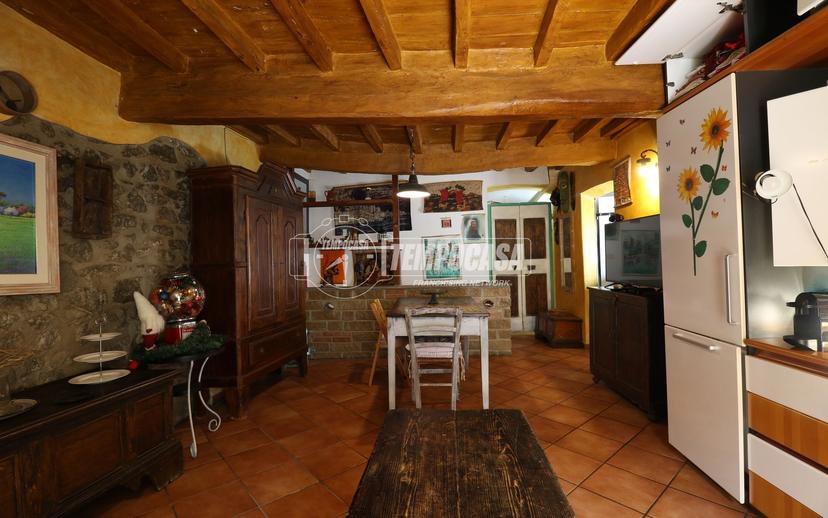 Bilocale in Via dell' Arazzaria, Bracciano