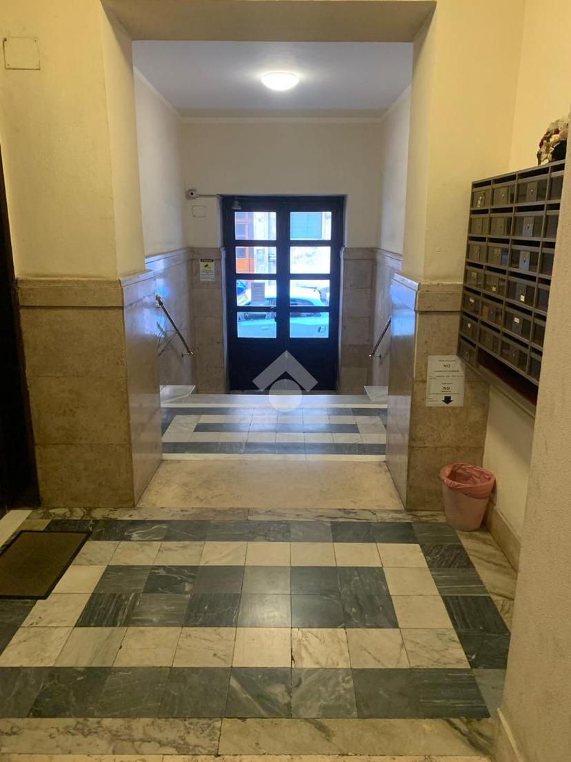Trilocale in Via Castel Morrone 7, Roma