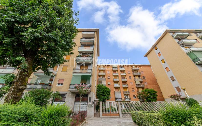 Trilocale in Via Aristotele 39, Milano