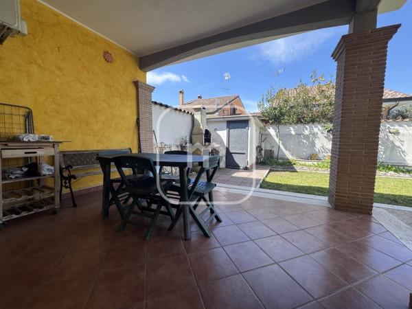 Villa a schiera in Via Pistoia, Ardea