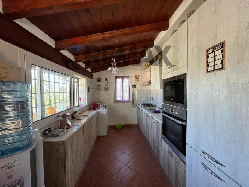 Villa in Via della Mentuccia 19, Roma