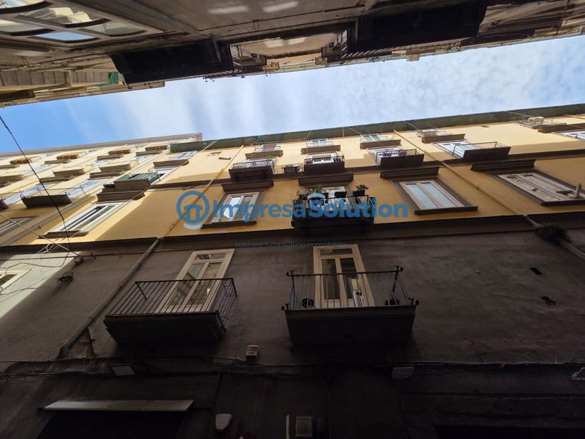Appartamento in Piazza San Domenico Maggiore, Napoli