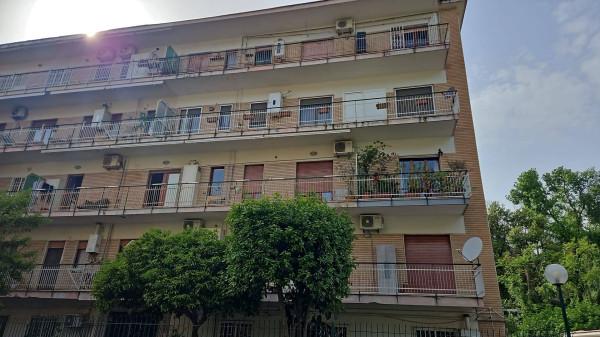 Bilocale in Via Nicola Ricciardi 5d, Napoli