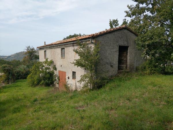 Casale in Via Pietro Romano, Castel Madama — foto 3 di 5