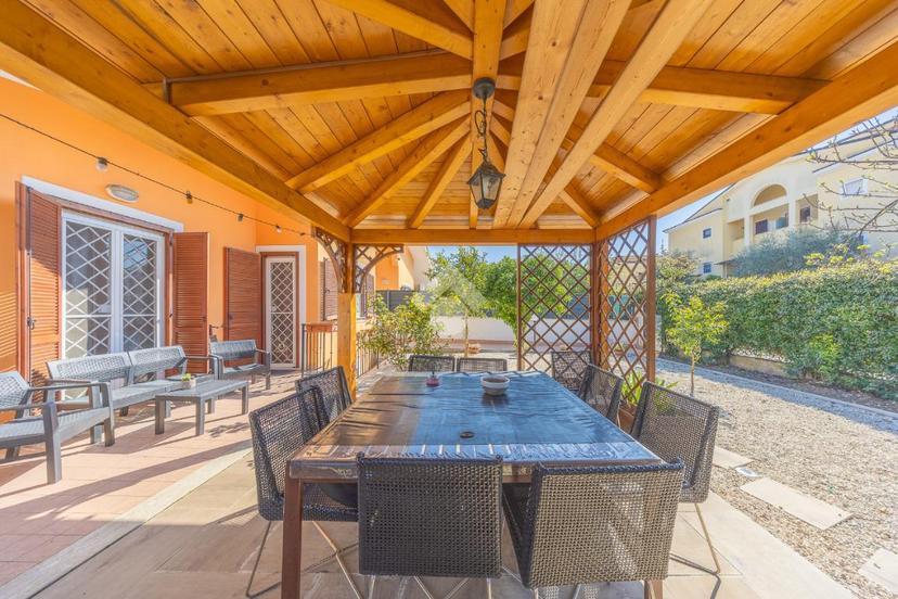 Villa in Via del Fosso dell'Osa 476, Roma
