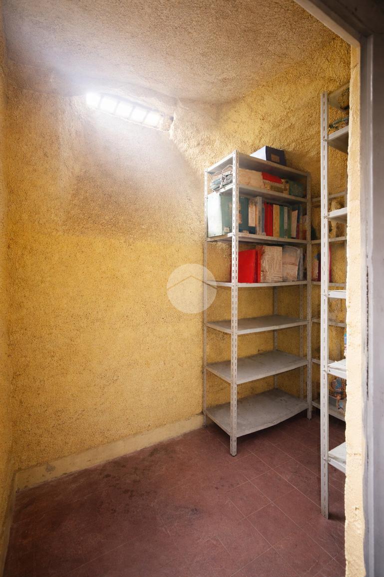 Monolocale in Via Lucrezio Caro 38, Roma