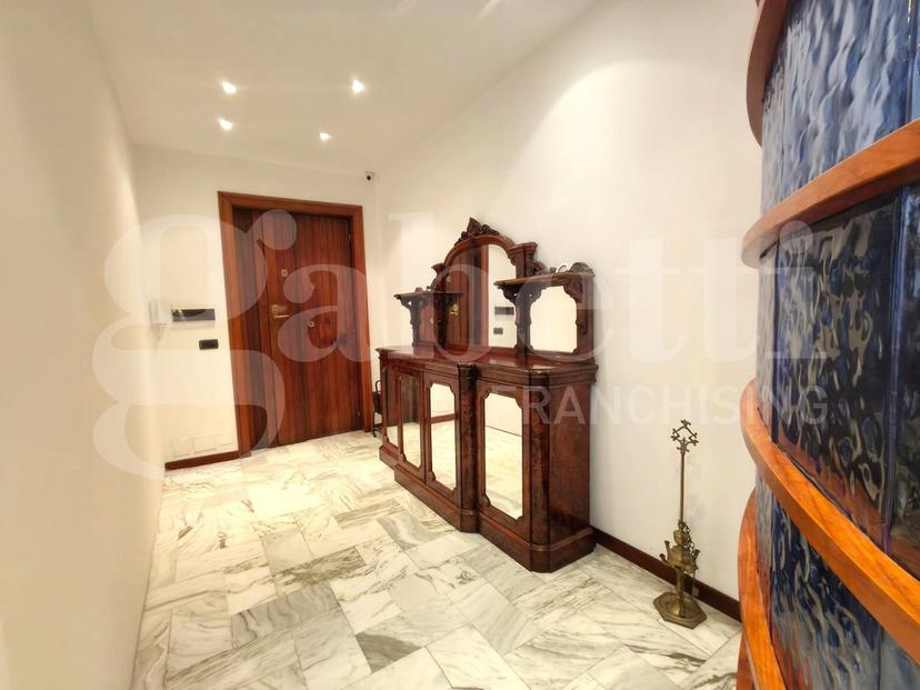 Quadrilocale in Via Armando Diaz 93, Portici