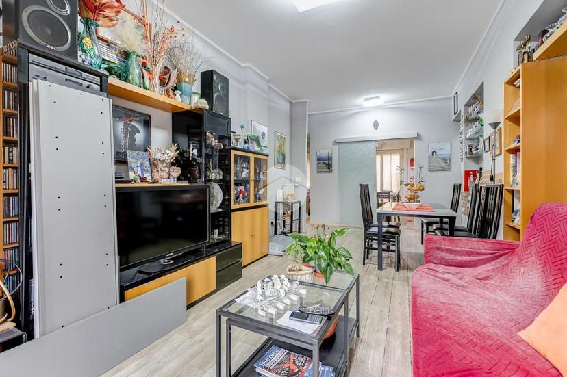 Appartamento in Via Damiano Macaluso 5, Roma