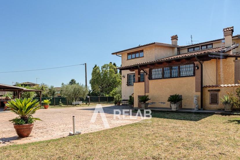 Villa unifamiliare in Via Carbonara 51, Velletri — foto 3 di 5