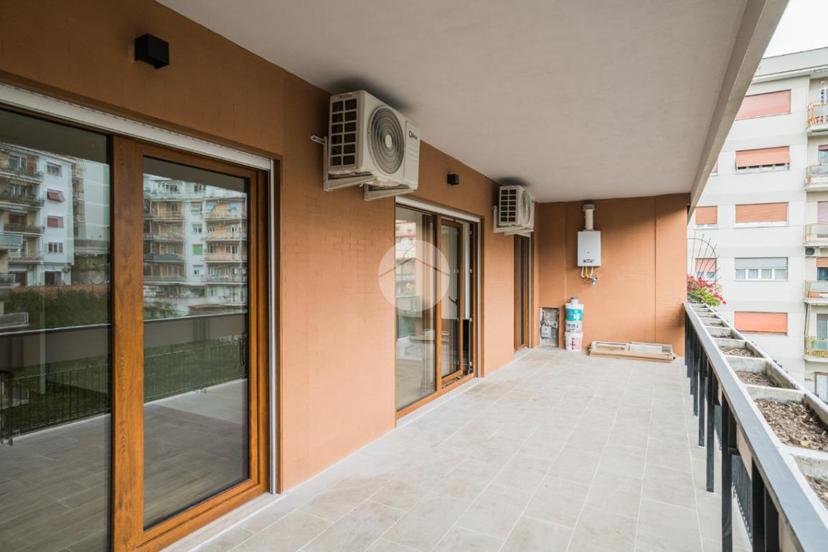 Quadrilocale in Via di Donna Olimpia 134, Roma