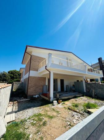 Villa a schiera, Anzio