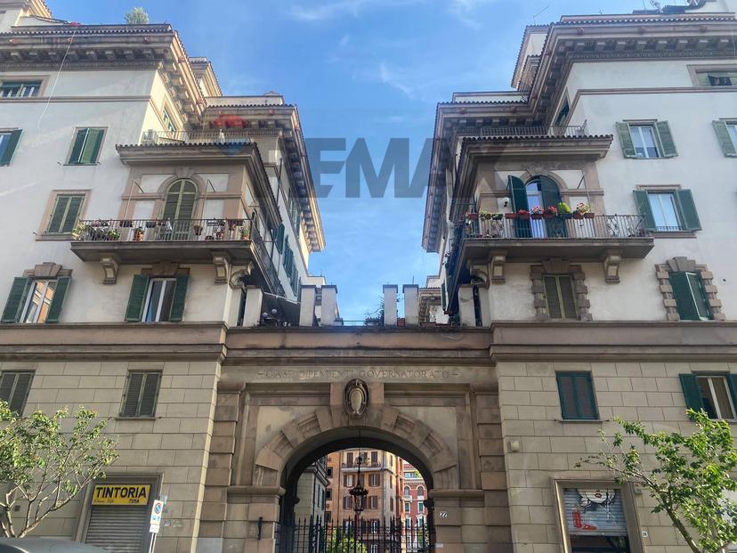 Trilocale in Via Terni, Roma