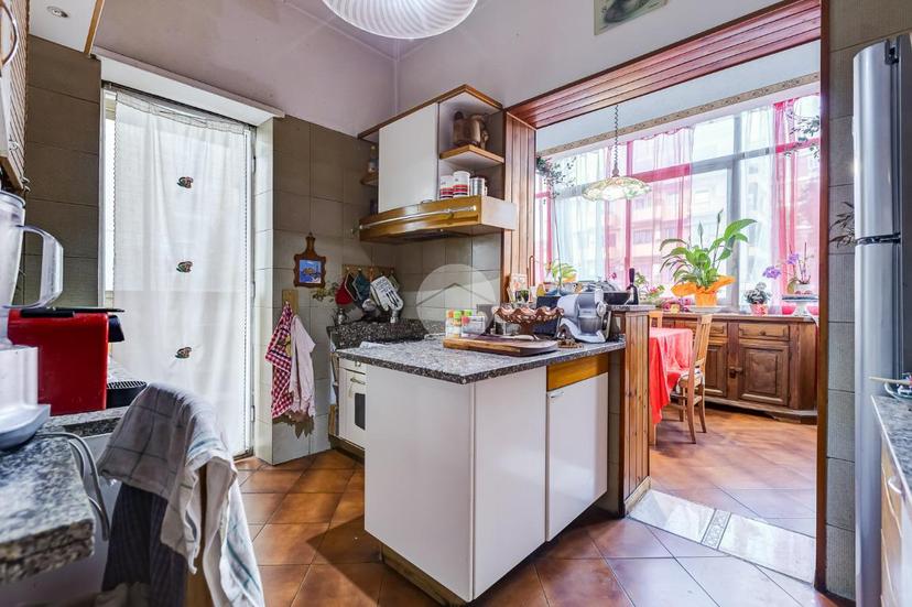 Appartamento in Viale Jonio, Roma