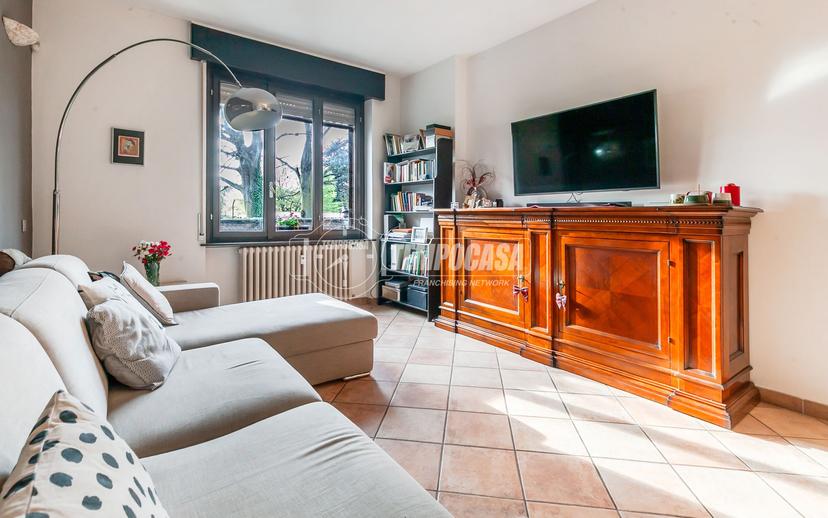 Quadrilocale in Via Giuseppe Mazzini 37, Cormano
