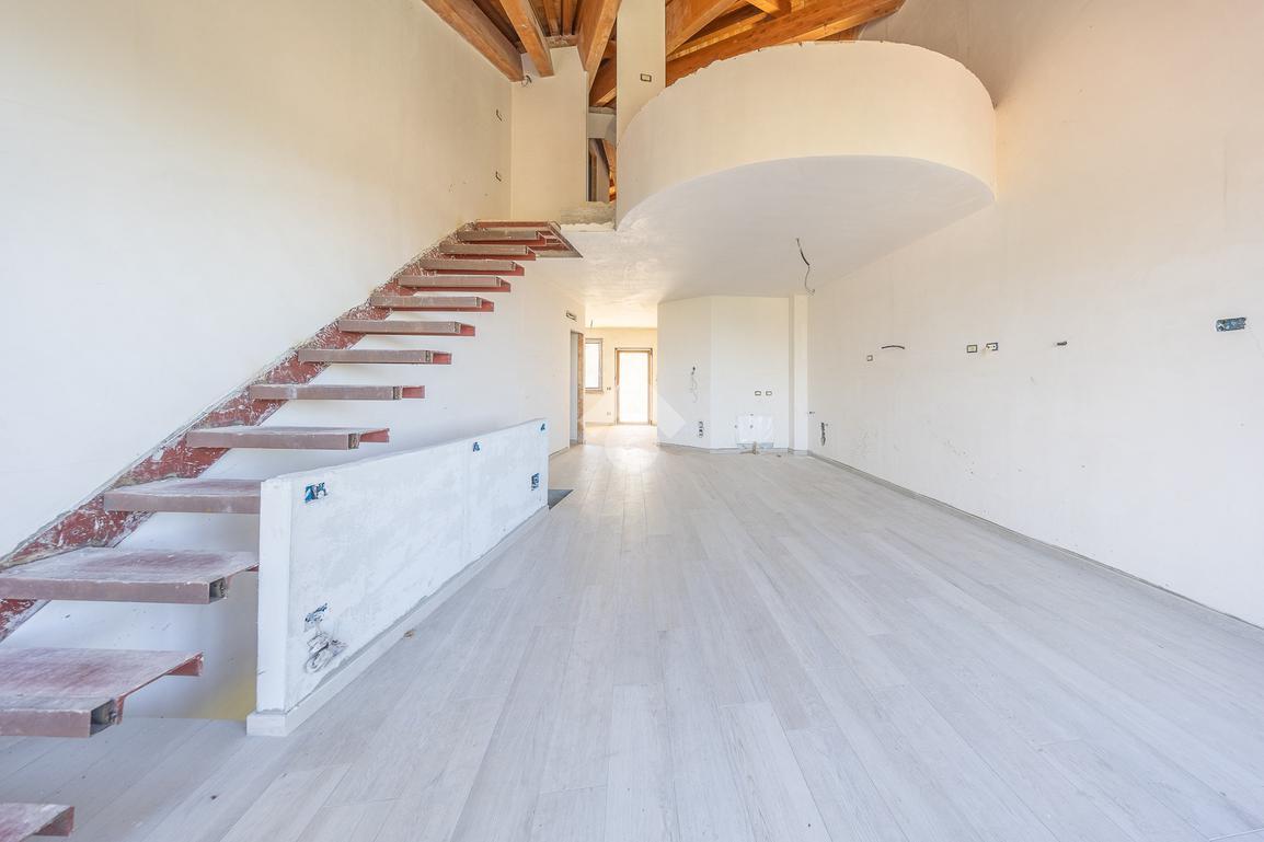 Appartamento in Via Leonardo da Vinci, Monte Porzio Catone