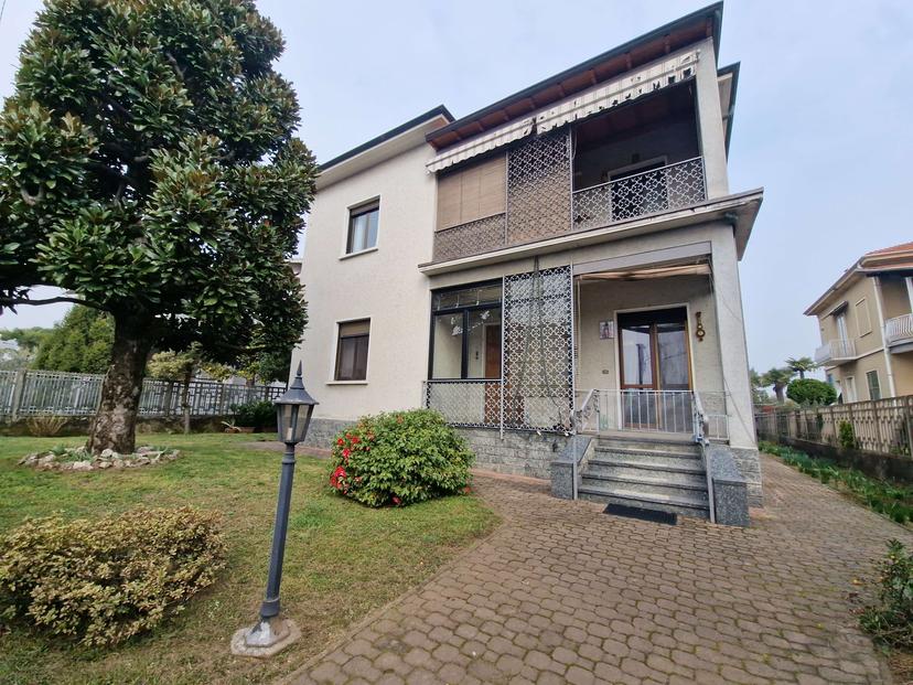 Villa unifamiliare in Via Arno 24, Vanzaghello