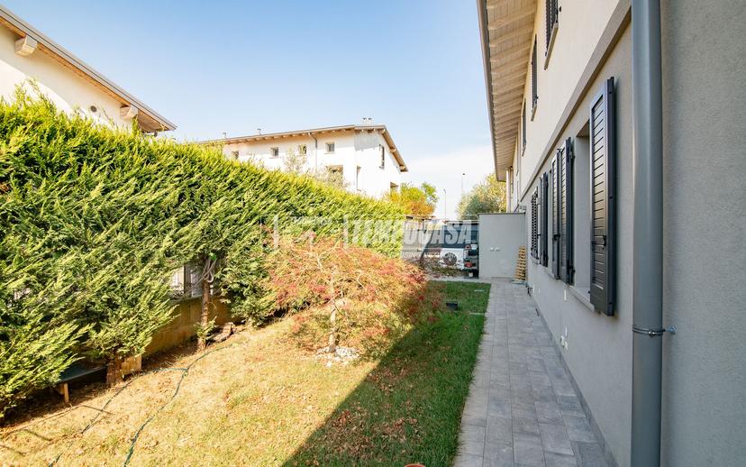 Casa indipendente in Via Francesco Melzi d'Eril, Vaprio d'Adda — foto 3 di 5