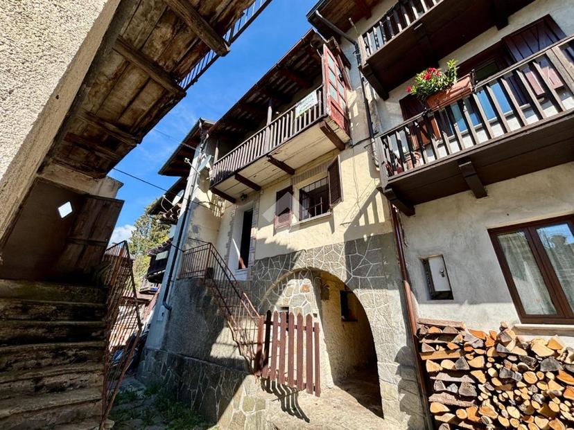 Casa indipendente in Via Guglielmo Marconi 18, Traversella — foto 3 di 5