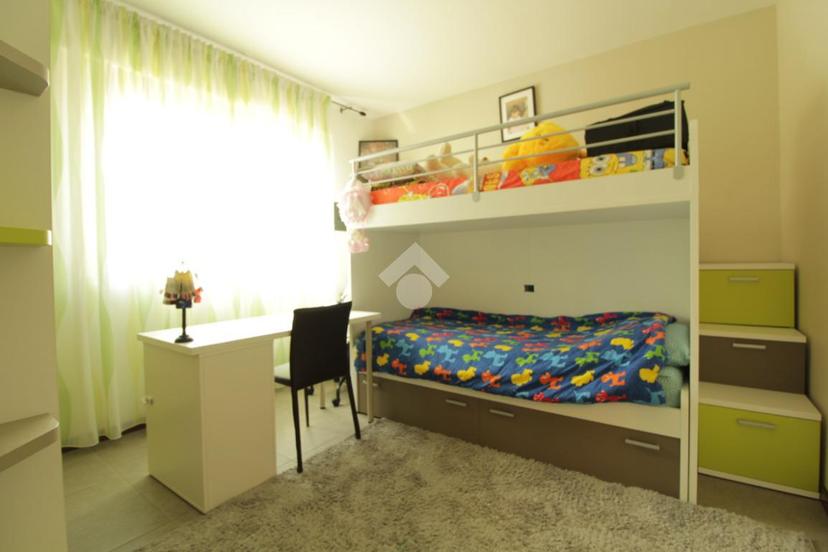 Trilocale in Via Pellico Silvio 25, Sedriano
