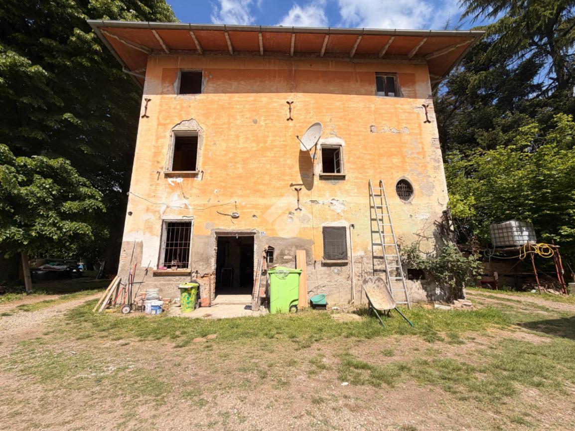 Casa indipendente in Via Parviano, Valsamoggia