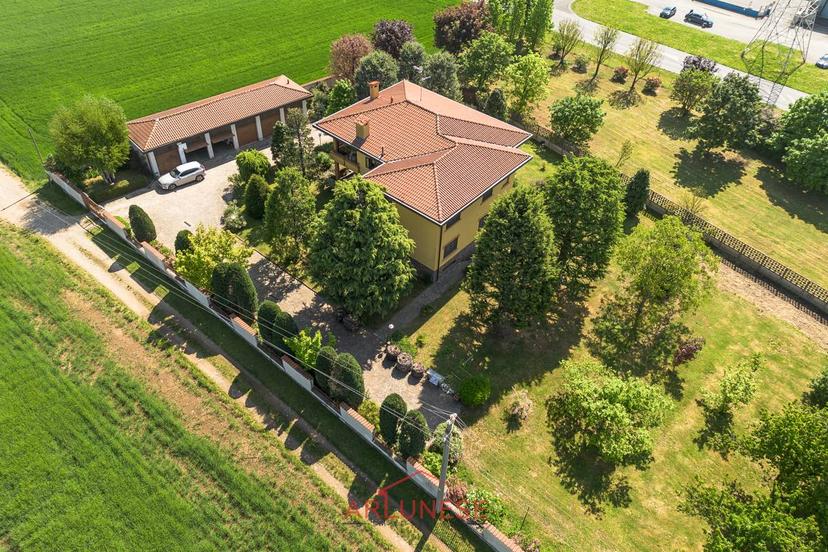 Casa indipendente in Via Valsugana 4, Arconate — foto 3 di 5