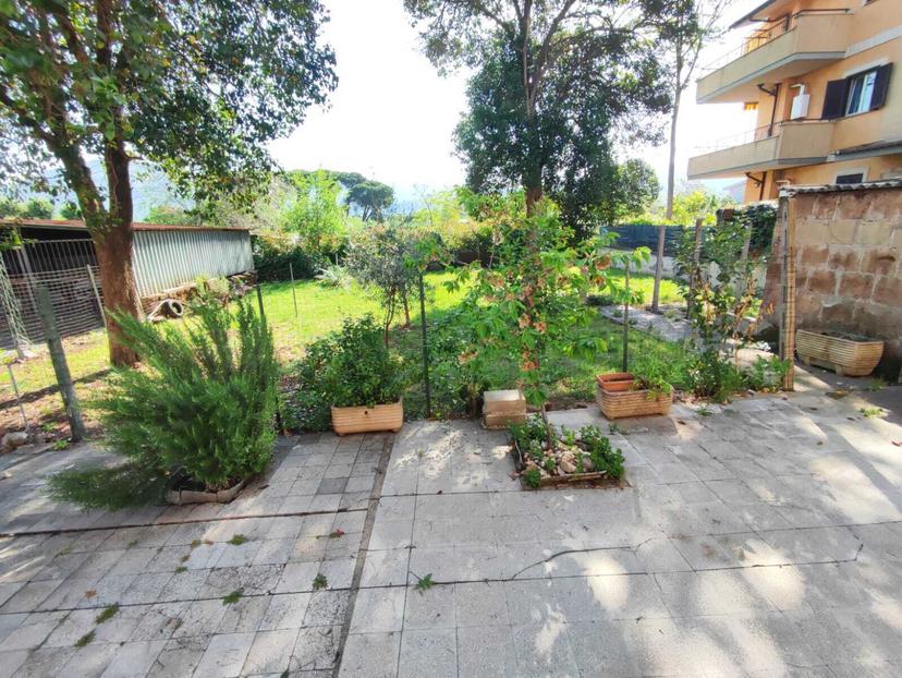 Trilocale in Via Giuseppe Garibaldi 149, Guidonia Montecelio