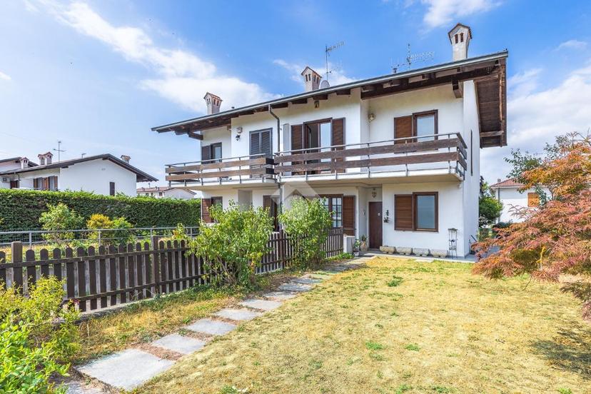 Villa in Via Giuseppe Saragat 10, Ivrea — foto 2 di 5